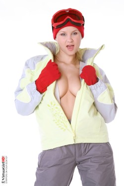 Lucianna - Snowboarder - 6