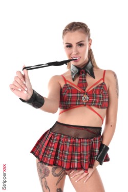 Lya Missy - Naughty Scottish - 6